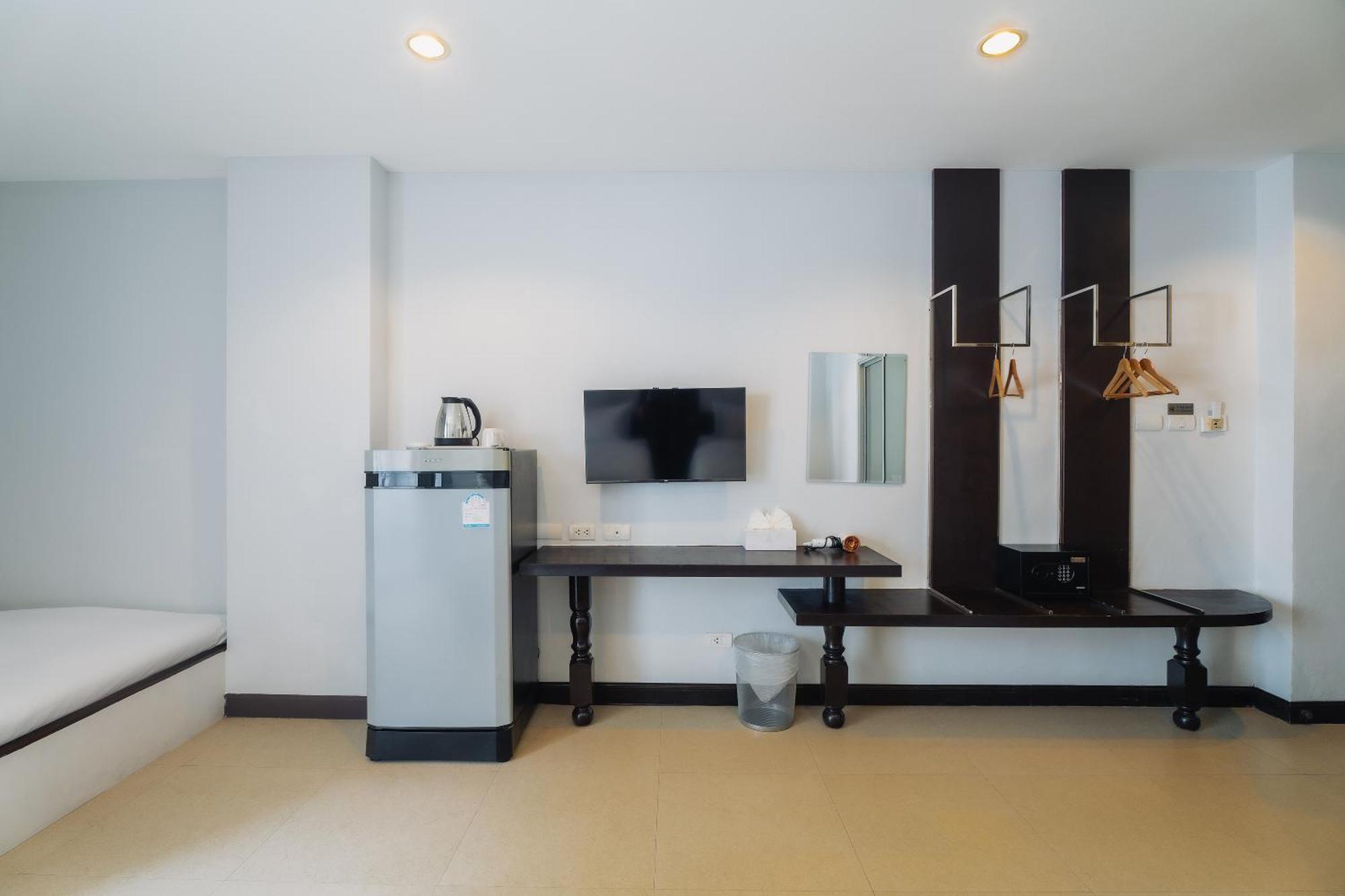 Di Yana Patong Hotel Kültér fotó
